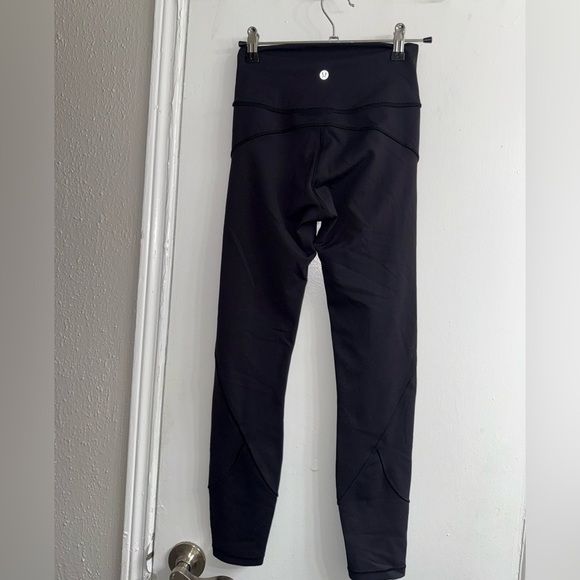Lululemon In Movement 7/8 Tight High Waisted
Everlux 25" Black Sz 4 - Picture 5 of 8
